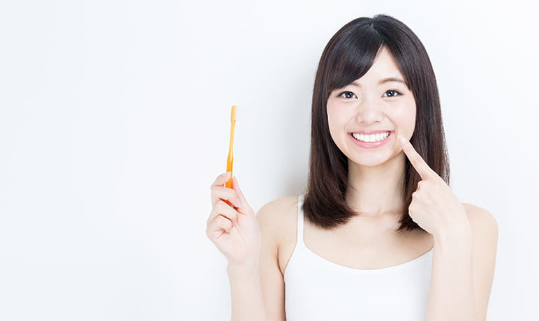 インプラント長期使用のための定期メンテナンスの実施